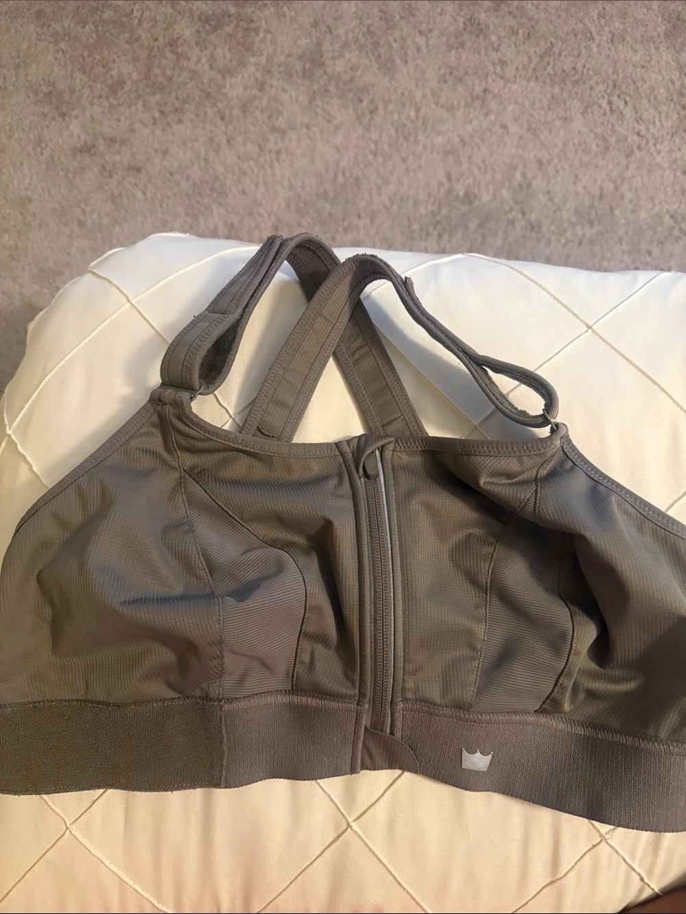 SHEFIT Front-Zip ultimate support greenSports Bra